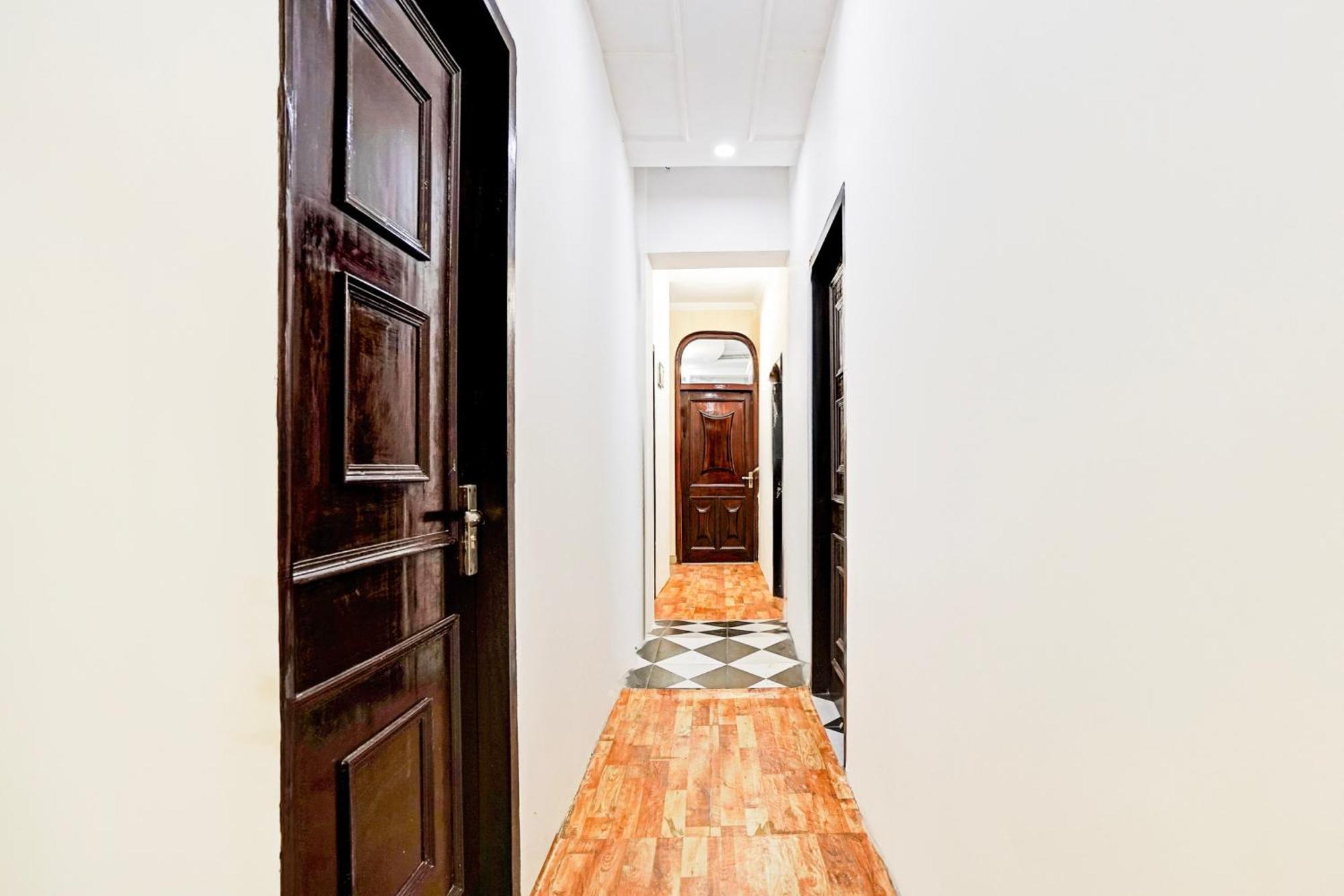 Hotel O Le Empire Stay House นิวเดลี ภายนอก รูปภาพ
