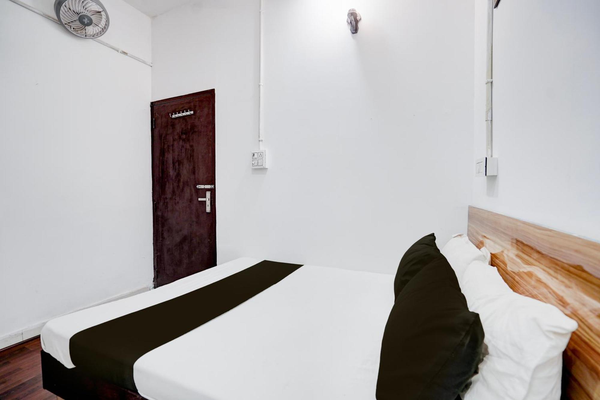 Hotel O Le Empire Stay House นิวเดลี ภายนอก รูปภาพ